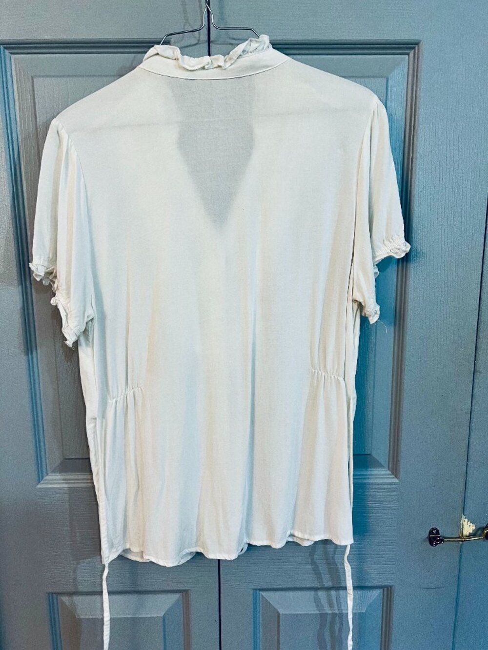 White Ruffled Button-up Top Short Sleeve - Picture 3 of 5